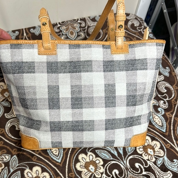 Dooney & Bourke Gray and White Tote Bag with Leather Handles - Picture 2 of 16